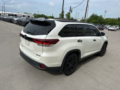 2019 Toyota Highlander SE