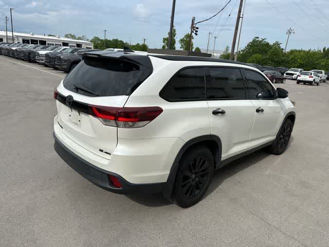 2019 Toyota Highlander SE