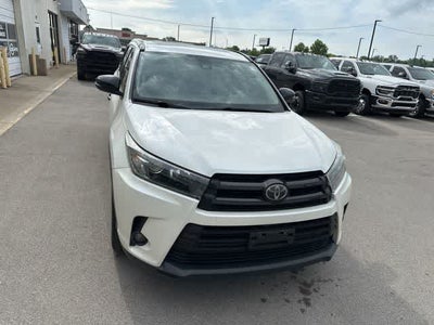 2019 Toyota Highlander SE
