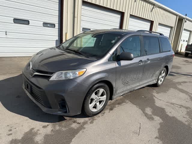 2020 Toyota Sienna LE