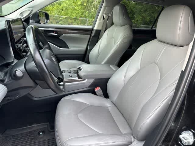 2023 Toyota Highlander Hybrid Limited