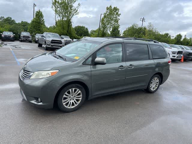 2014 Toyota Sienna XLE