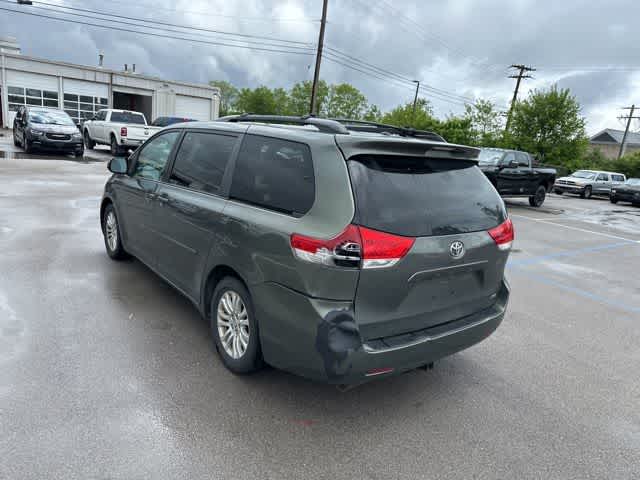2014 Toyota Sienna XLE
