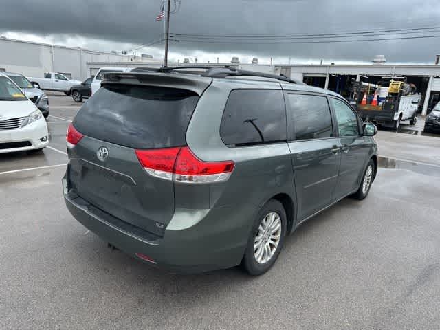 2014 Toyota Sienna XLE