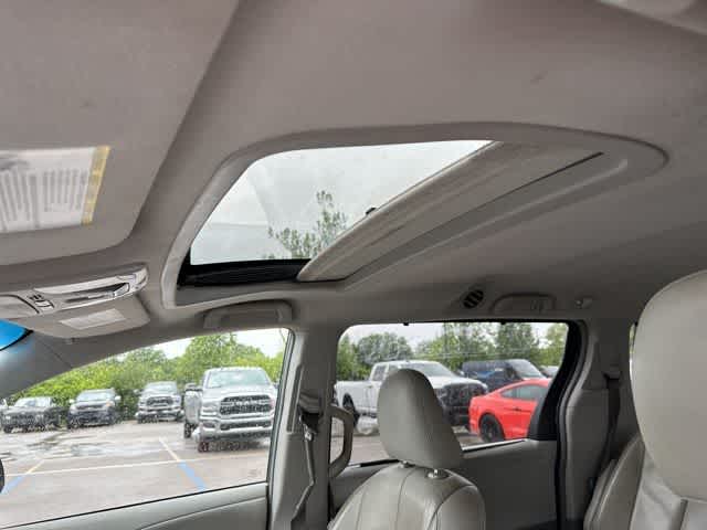 2014 Toyota Sienna XLE