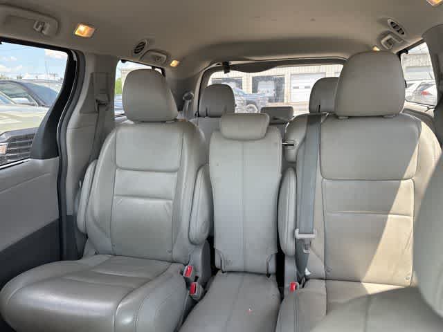 2017 Toyota Sienna XLE