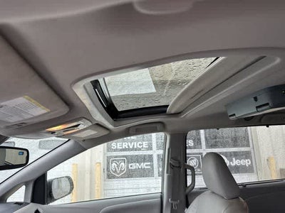 2018 Toyota Sienna XLE