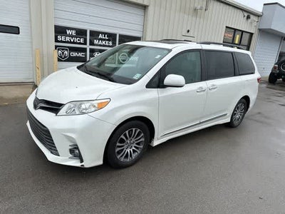 2018 Toyota Sienna XLE
