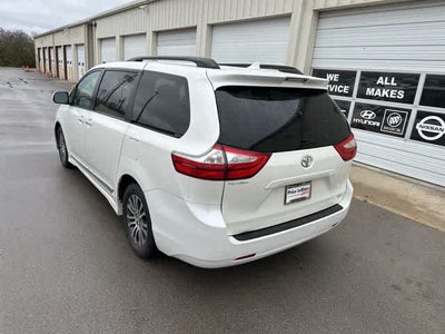 2018 Toyota Sienna XLE