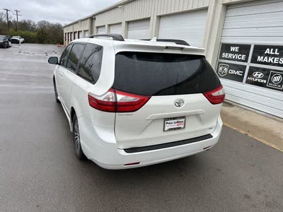 2018 Toyota Sienna XLE