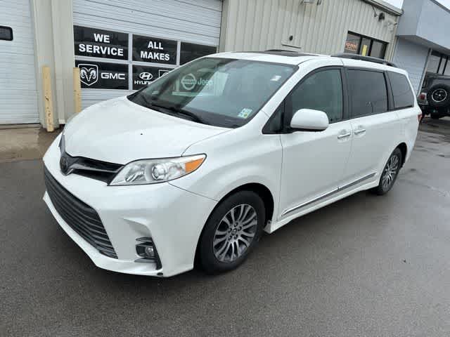 2018 Toyota Sienna XLE