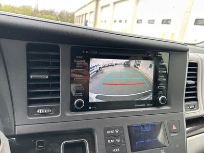 2018 Toyota Sienna XLE