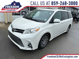 2018 Toyota Sienna XLE