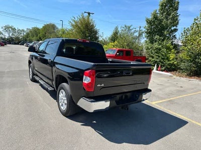 2017 Toyota Tundra SR5