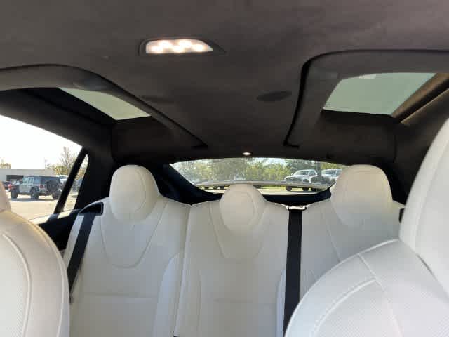 2022 Tesla Model X Base
