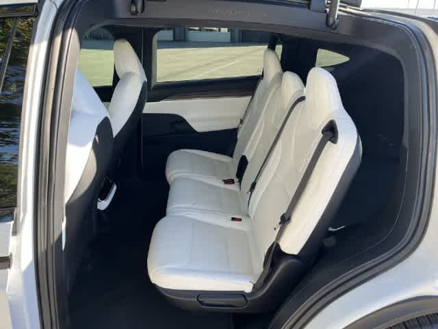 2022 Tesla Model X Base