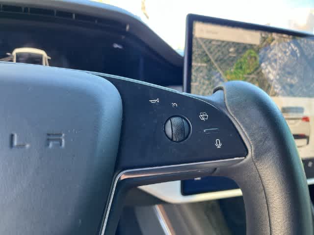 2022 Tesla Model X Base