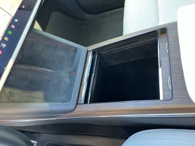 2022 Tesla Model X Base