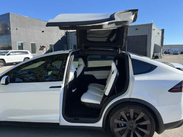 2022 Tesla Model X Base