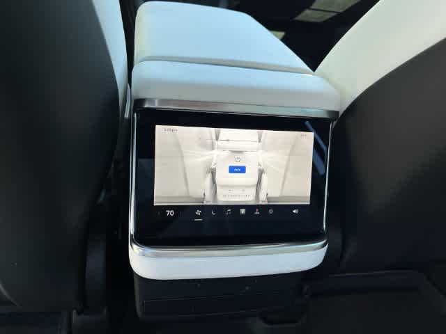 2022 Tesla Model X Base