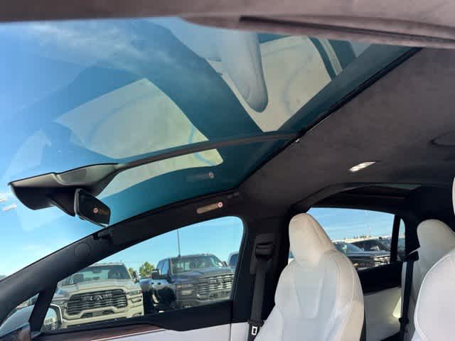 2022 Tesla Model X Base