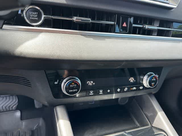 2023 Mitsubishi Outlander SE Black Edition