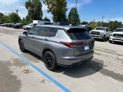 2023 Mitsubishi Outlander SE Black Edition