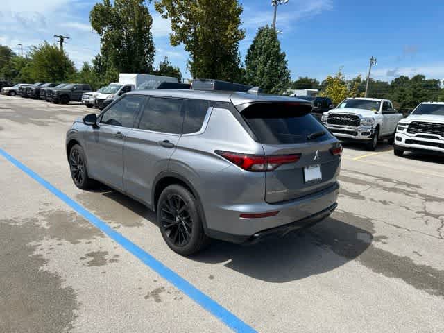 2023 Mitsubishi Outlander SE Black Edition