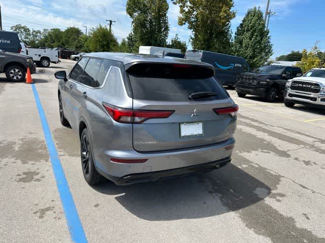 2023 Mitsubishi Outlander SE Black Edition