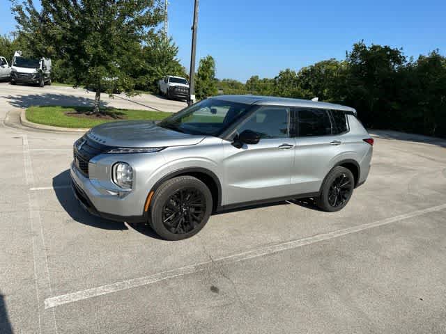 2022 Mitsubishi Outlander Black Edition