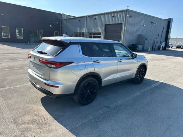 2022 Mitsubishi Outlander Black Edition