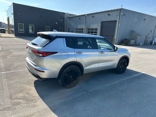 2022 Mitsubishi Outlander Black Edition