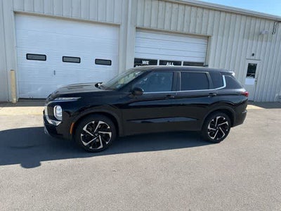 2022 Mitsubishi Outlander SE