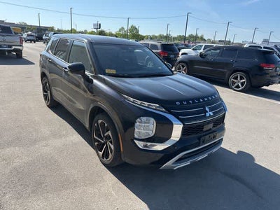 2022 Mitsubishi Outlander SE