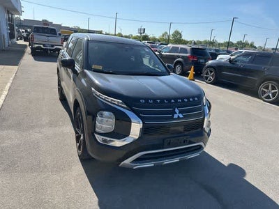 2022 Mitsubishi Outlander SE