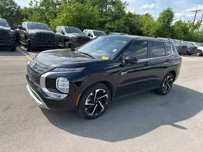 2025 Mitsubishi Outlander Plug-In Hybrid SE