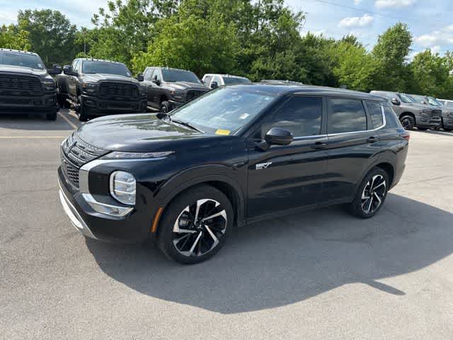2025 Mitsubishi Outlander Plug-In Hybrid SE