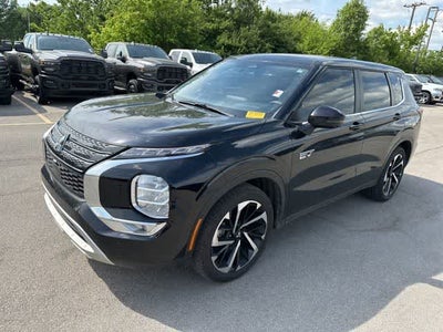 2025 Mitsubishi Outlander Plug-In Hybrid SE