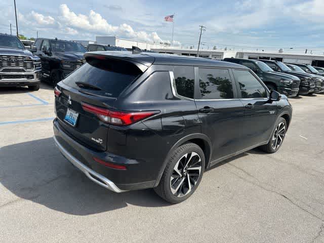 2025 Mitsubishi Outlander Plug-In Hybrid SE