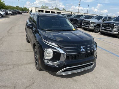 2025 Mitsubishi Outlander Plug-In Hybrid SE