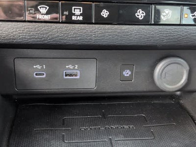 2025 Mitsubishi Outlander Plug-In Hybrid SE