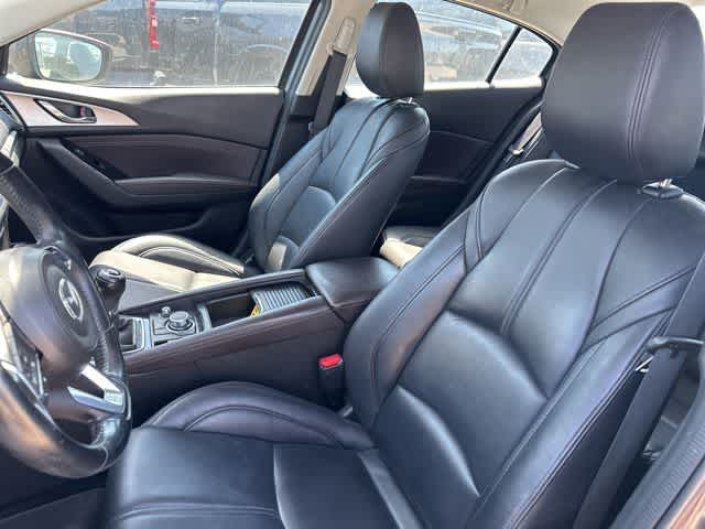 2018 Mazda Mazda3 4-Door Touring