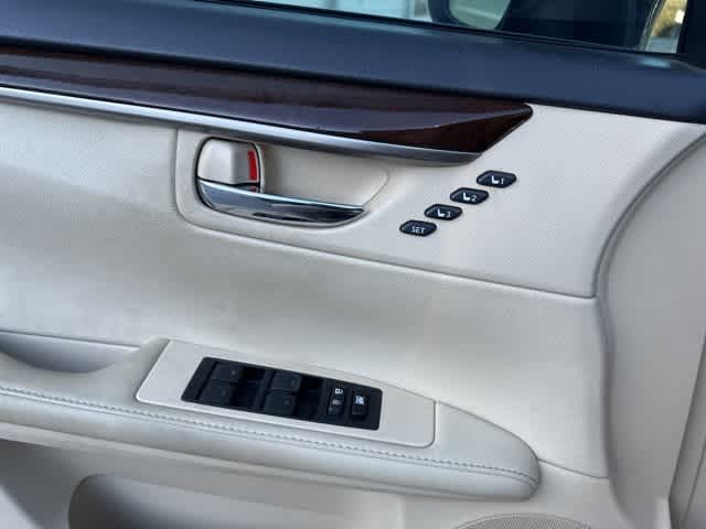 2015 Lexus ES 350 4dr Sdn