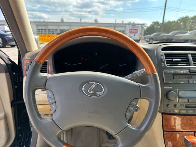 2004 Lexus LS 430 4dr Sdn