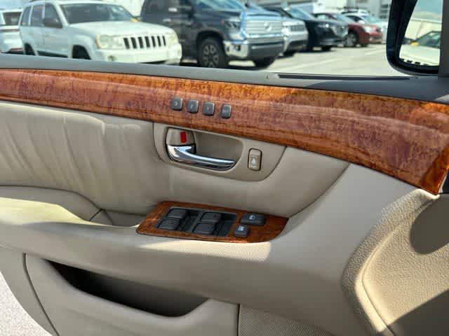 2004 Lexus LS 430 4dr Sdn