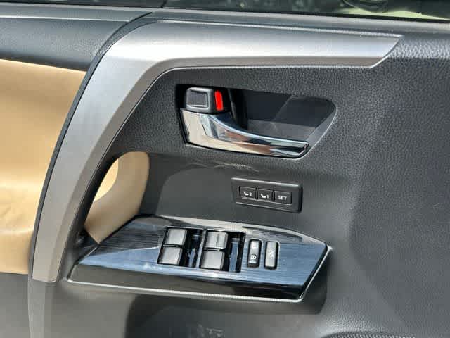 2017 Toyota RAV4 Hybrid Limited