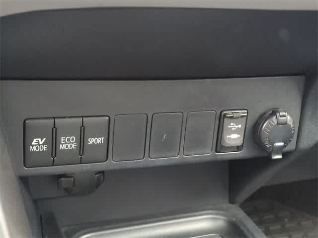 2016 Toyota RAV4 Hybrid XLE