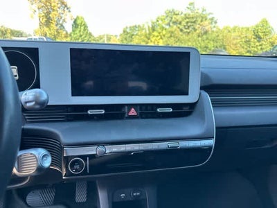 2024 Hyundai IONIQ 5 SE