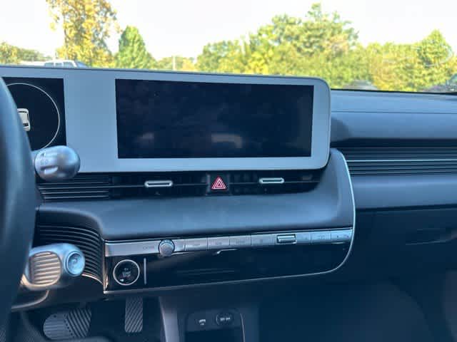 2024 Hyundai IONIQ 5 SE
