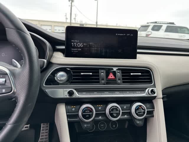 2023 Genesis G70 2.0T